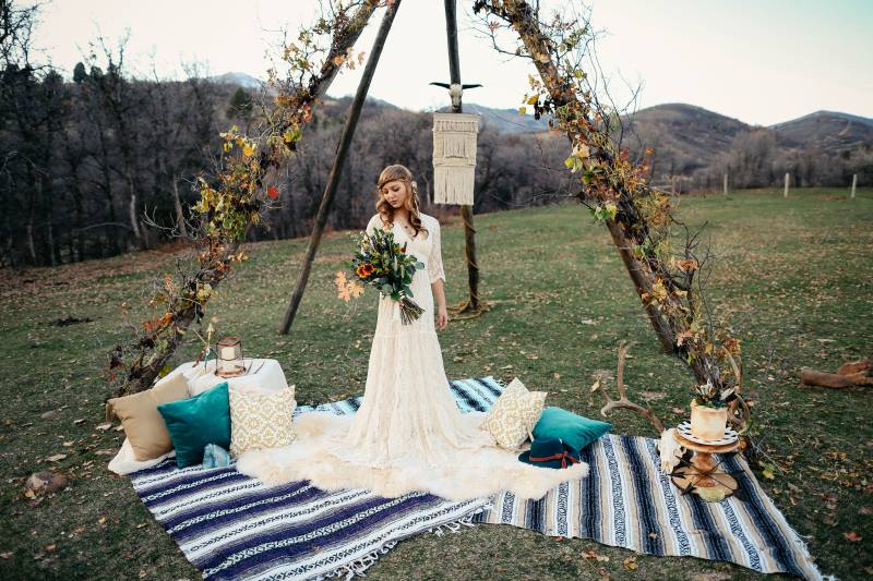 Main picture: Bohemian Harvest Wedding - Styled Shoot